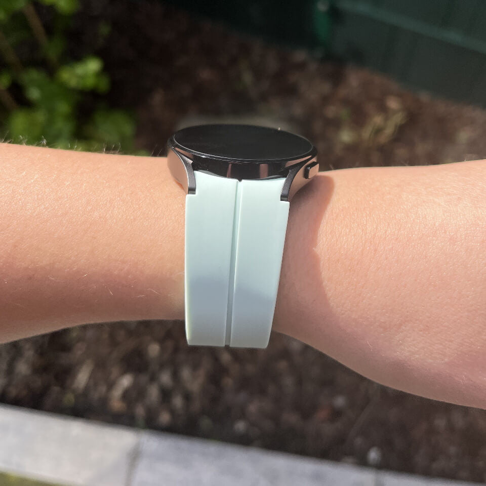 Silikonarmband mit Magnetverschluss für Galaxy Watch 4, 5, 6 & 7